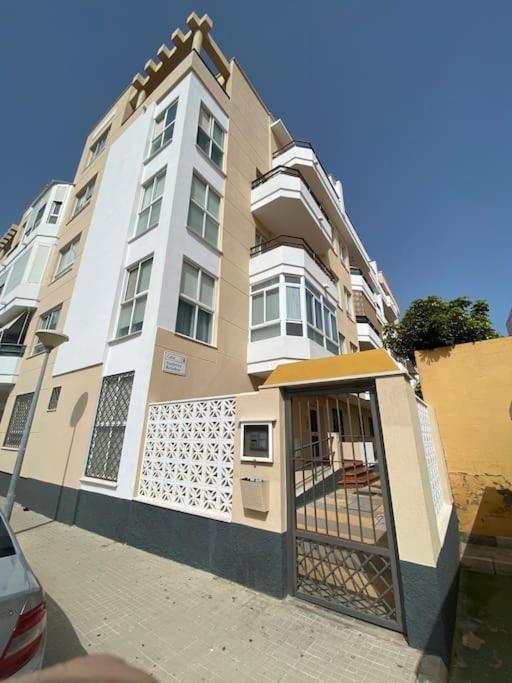 Apartamento A Unos Pasos De La Playa Rota Esterno foto